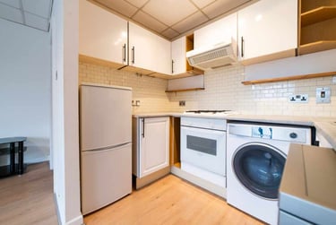 1 bed flat, Cathays, Cardiff, CF244HH - Image 6