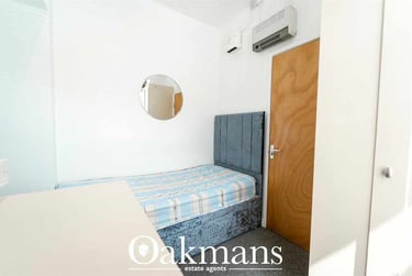 5 bed house, Gleave Road, Selly Park, Birmingham, B296JR - Image 2