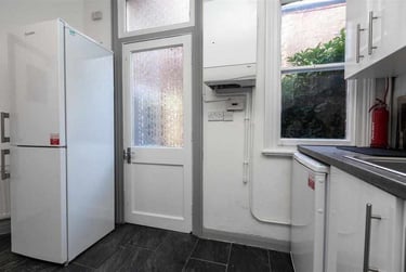 4 bed house, Greenfield Road, Harborne, Birmingham, B170EG - Image 3