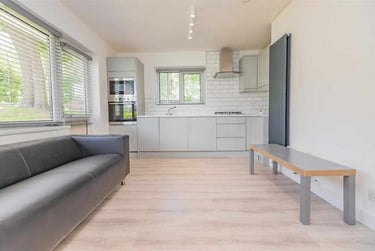 2 bed house, Gibbins Road, Selly Park, Birmingham, B296PQ - Image 2