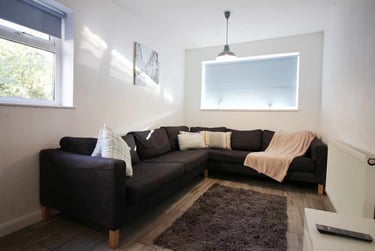 7 bed house, Cathays, Cardiff, CF244EQ - Image 2