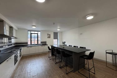 1 bed studio, Percy Road, Aylestone Park, Leicester, LE28FP - Image 9