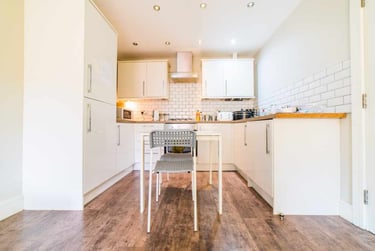 1 bed flat, Roath, Plasnewydd, Cardiff, CF243EQ - Image 5