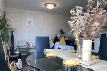 2 bed flat, Cardiff Bay, Cardiff, CF104RF - Image 1