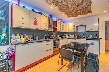 6 bed house, Dawlish Road, Selly Park, Birmingham, B297AS - Image 1