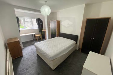 5 bed house, Stanfell Road, Knighton, Leicester, LE23GD - Image 3