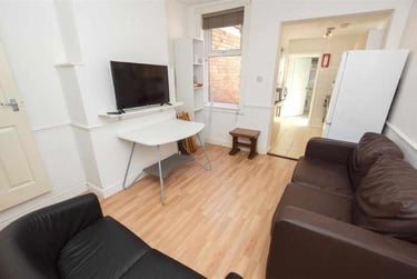 4 bed house, George Road, Selly Park, Birmingham, B296AH - Image 1