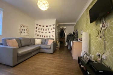 1 bed flat, Cathays, Plasnewydd, Cardiff, CF244AT - Image 2