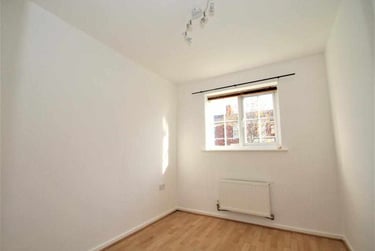 2 bed flat, Royal Drive, Plungington, Preston, PR23AX - Image 5