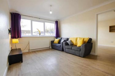 2 bed flat, Wellman Croft, Selly Oak, Birmingham, B296NS - Image 2