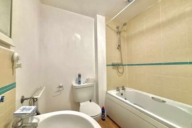 4 bed house, Roe Drive, Earlham, Norwich, NR58BT - Image 9