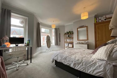 5 bed house, Cathays, Cardiff, CF244QJ - Image 2