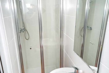 1 bed house, (Studio) West Street, Highfields, Leicester, LE16XQ - Image 5