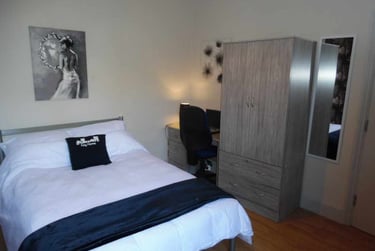 1 bed house, 19 Colwyn Road, Barrack Road, Northampton, NN13PZ - Image 1