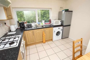1 bed flat, Reservoir Road, Selly Park, Birmingham, B296TF - Image 2