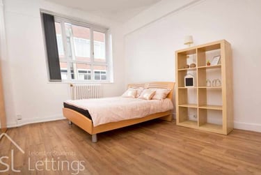 3 bed flat, Albion Street, Highfields, Leicester, LE16GB - Image 1