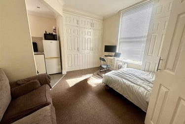 1 bed studio, Clarkegrove Road, Broomhall, Sheffield, S102NJ - Image 4