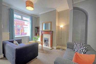 2 bed house, Wavertree, Liverpool, L154JQ - Image 1