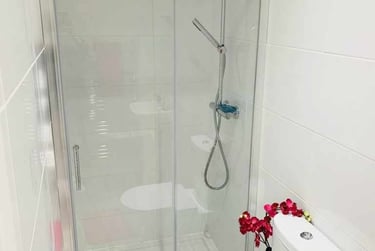 1 bed house, (Large Studio) Demontfort Street, Highfields, Leicester, LE17GW - Image 10