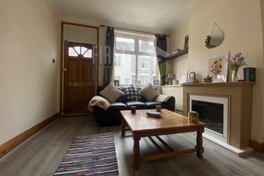 2 bed house, Sheridan Street, Aylestone Park, Leicester, LE27NH - Image 2