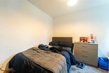 3 bed flat, Hubert Croft, Selly Park, Birmingham, B296DU - Image 5