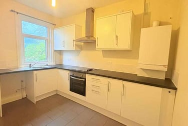 1 bed flat, Sharoe Green Lane, Fulwood, Preston, PR29HB - Image 4