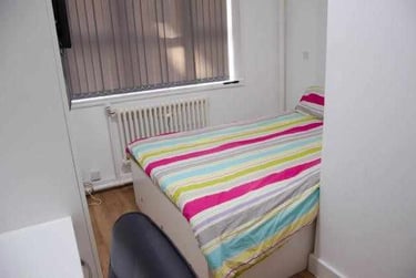 4 bed flat, 4 bed (En-suites) Albion Street, Highfields, Leicester, LE16GB - Image 1