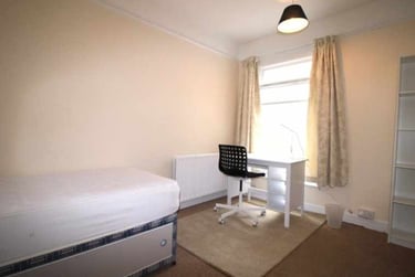 4 bed house, Unthank Road, City Centre, Norwich, NR22AB - Image 2