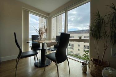 2 bed flat, Cardiff Bay, Cardiff, CF104RF - Image 3