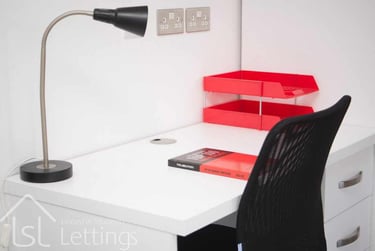 1 bed flat, Extra Large Studio, Demontfort Street, Highfields, Leicester, LE17GW - Image 5