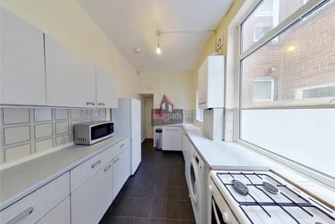 3 bed house, Salford, Irlams O' Th' Height, M67GZ - Image 3