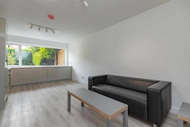 2 bed house, Wellman Croft, Selly Oak, Birmingham, B296NP - Image 2