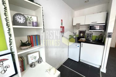 1 bed studio, Tudor Road, City Centre, Leicester, LE35HU - Image 5
