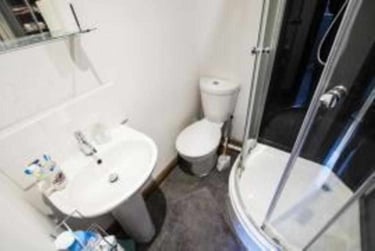 7 bed house, Hubert Road, Selly Park, Birmingham, B296EP - Image 13