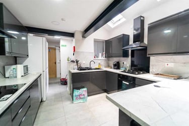 6 bed house, Heeley Road, Selly Park, Birmingham, B296EL - Image 4