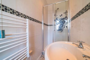 3 bed house, Canton, Cardiff, CF118BZ - Image 15