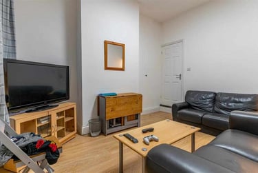 4 bed house, Exeter Road, Selly Park, Birmingham, B296EX - Image 1