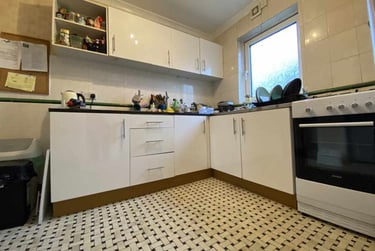 3 bed house, Cathays, Cardiff, CF244HP - Image 1