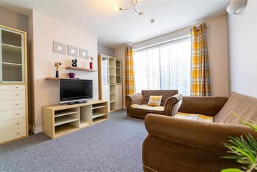 5 bed house, Gibbins Road, Selly Park, Birmingham, B296PG - Image 2