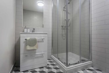 6 bed flat, Cathays, Cardiff, CF244NB - Image 11