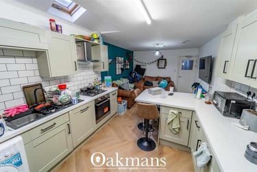 5 bed house, Hubert Road, Selly Park, Birmingham, B296ES - Image 2