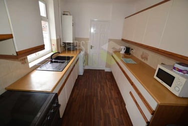4 bed house, Filbert Street East, City Centre, Leicester, LE27JE - Image 2