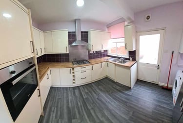 6 bed house, Saxby Street, Highfields, Leicester, LE20NE - Image 2