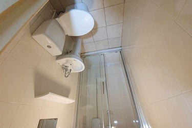 1 bed flat, 1, Adamstown, Cardiff, CF240EW - Image 5