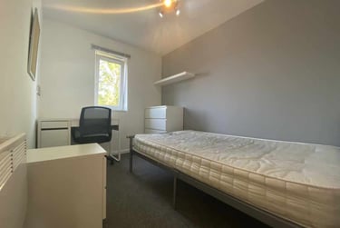 1 bed flat, Cathays, Cardiff, CF244PH - Image 4