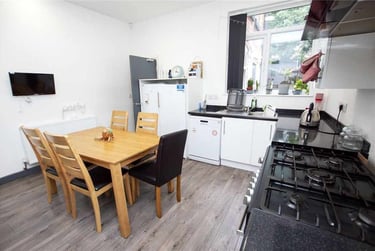 5 bed house, Pershore Road, Selly Park, Birmingham, B297PX - Image 3