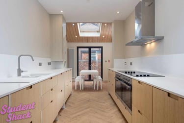 7 bed house, Haydn Avenue, Rusholme, Manchester, M144DE - Image 3