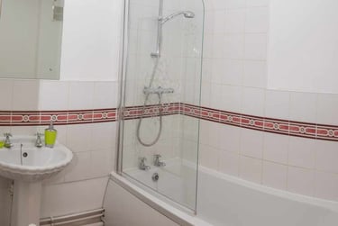 2 bed flat, 2 Bed Flat, Charles Street, Highfields, Leicester, LE11LA - Image 5