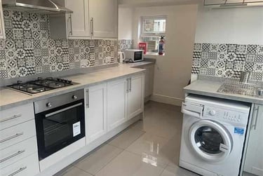 5 bed house, Hawthorne Avenue, Uplands, Swansea, SA20LY - Image 1