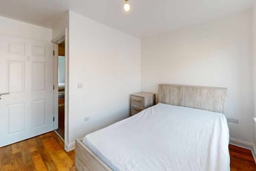 4 bed house, Blue Fox Close, City Centre, Leicester, LE30EE - Image 11